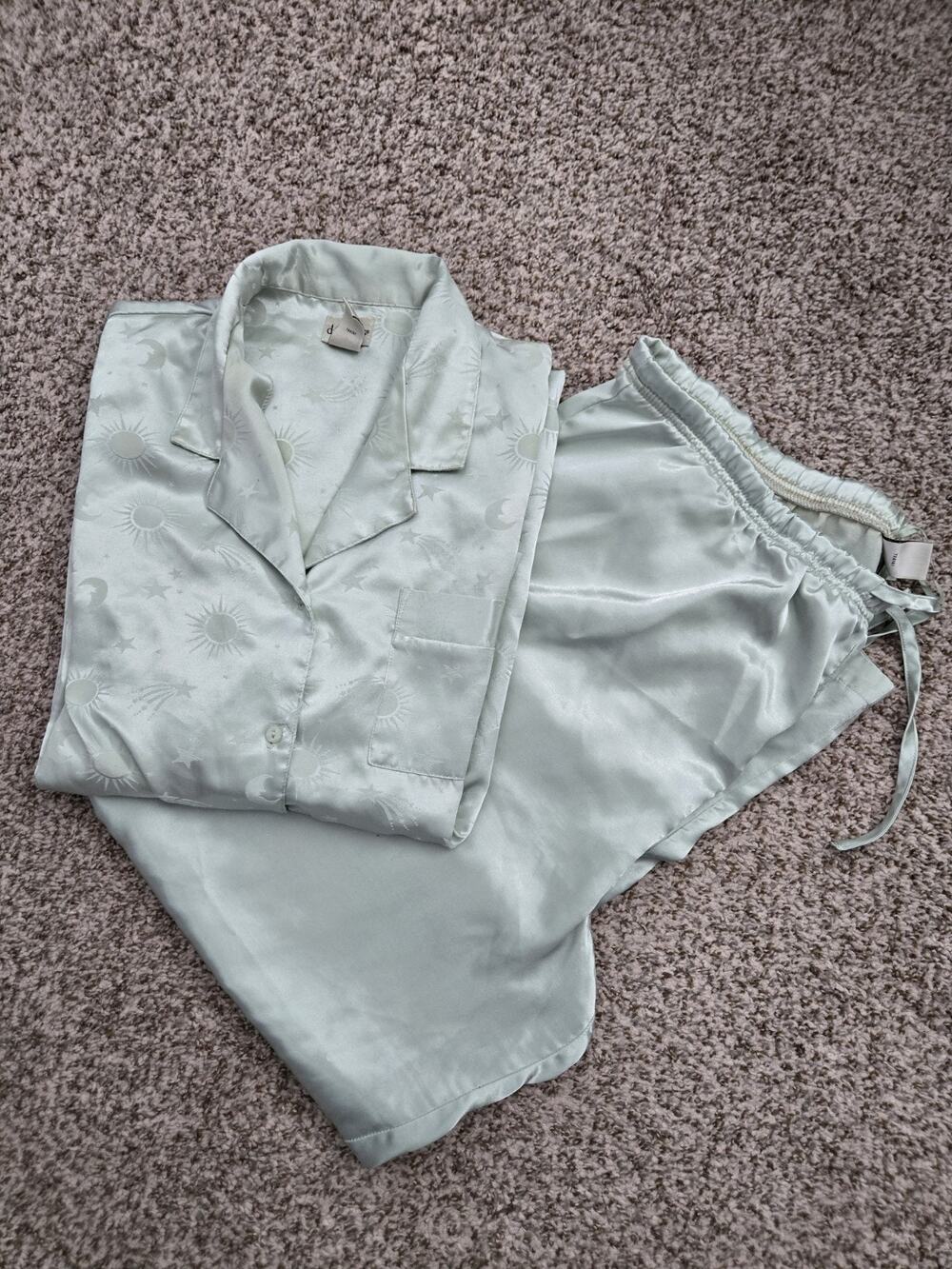 Vtg 90s Delicates Satin Pajama Set Size L Green Celestial Top Pants With Rips